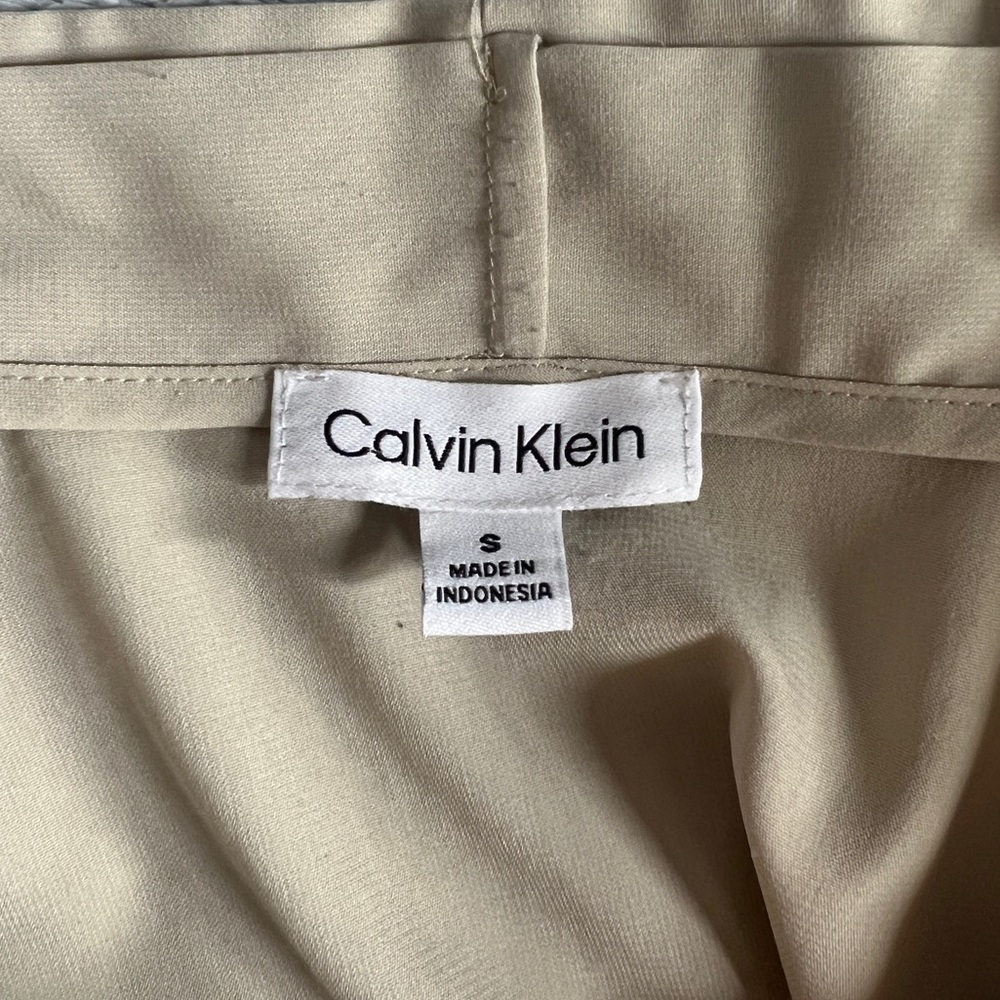 Calvin Klein Light Ruffle Blouse - Picture 3 of 5